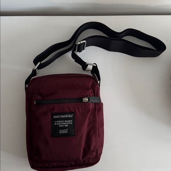 Marimekko Cash & Carry Canvas Crossbody Nylon Maroon Bag - Picture 11 of 12